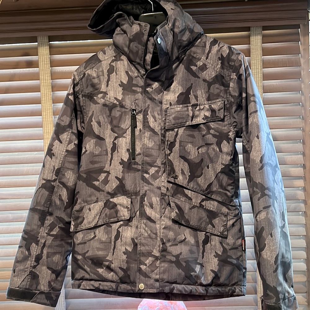 Brand new, never worn, no tags. Ripzone snowboarding, black and grey camo jacket